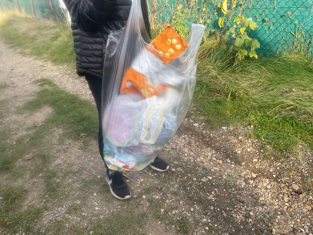 Umweltschutz birgt viele Ideen
Umweltschutz kann jeder
Kleine Mülltüte mit gesammeltem Müll